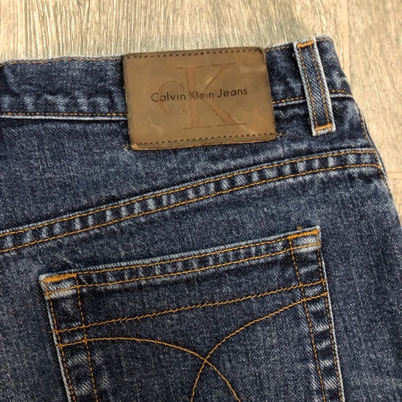 Vtg 90’s Calvin Klein High Waisted Mom Shorts - Picture 2 of 4